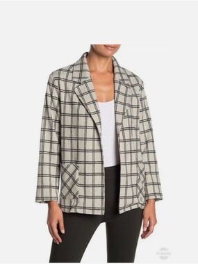 everleigh Plaid Open soft Blazer / shacket, size s